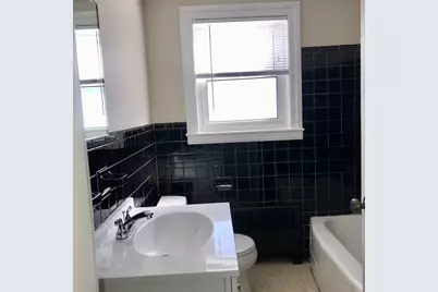 138 King Philip Rd, Worcester, MA 01606 - Photo 8