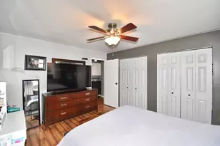 121 Regency Park Dr, Agawam, MA 01001 - Photo 22