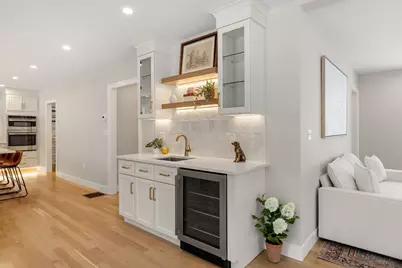 2 Rhuey Pass, Burlington, MA 01803 - Photo 12