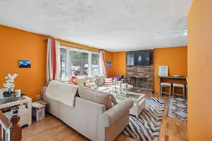 7 Balsam Dr, Townsend, MA 01469 - Photo 4