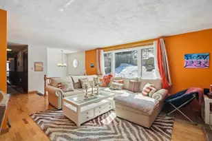 7 Balsam Dr, Townsend, MA 01469 - Photo 2