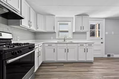 10 Nashua St, Shirley, MA 01464 - Photo 4