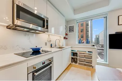 135 Seaport Blvd #818, Boston, MA 02210 - Photo 6