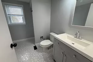 83 Taylor St, Waltham, MA 02453 - Photo 14