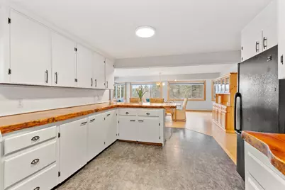 95 Lost Lake Dr, Groton, MA 01450 - Photo 6