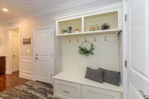 14 Sarah St, Burlington, MA 01803 - Photo 12