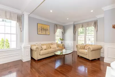 14 Sarah St, Burlington, MA 01803 - Photo 6