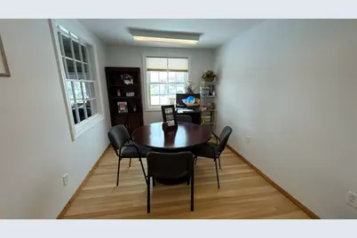 1565 Lakeview Avenue, Dracut, MA 01826 - Photo 4