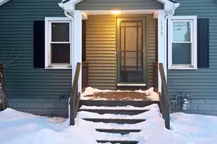 137 Mapleshade Ave, East Longmeadow, MA 01028 - Photo 1