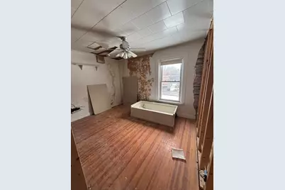 83 Plimpton St, Southbridge, MA 01550 - Photo 16