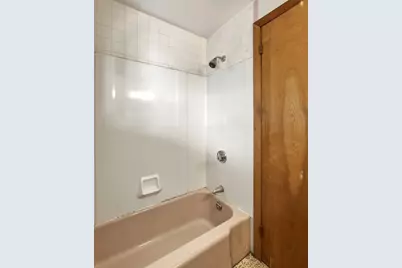 77 Summer St, Greenfield, MA 01301 - Photo 14