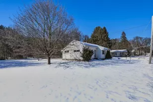 77 Summer St, Greenfield, MA 01301 - Photo 22