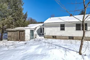 77 Summer St, Greenfield, MA 01301 - Photo 26