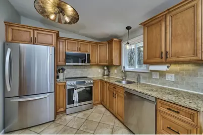 202 Brewer St, Northborough, MA 01532 - Photo 10