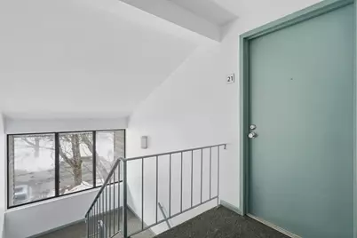 11 Village Rock Ln #21, Natick, MA 01760 - Photo 2