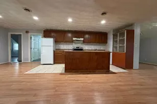 6 Milford St, Upton, MA 01568 - Photo 10