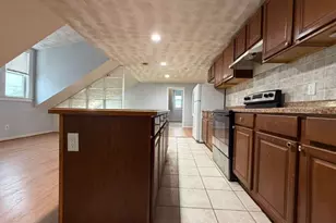 6 Milford St, Upton, MA 01568 - Photo 6