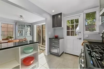 910 Belmont St #910, Watertown, MA 02472 - Photo 12