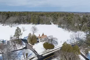 131 Wellesley St, Weston, MA 02493 - Photo 14