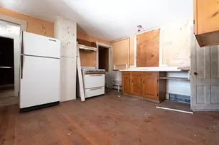 131 Wellesley St, Weston, MA 02493 - Photo 18