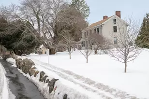 131 Wellesley St, Weston, MA 02493 - Photo 32
