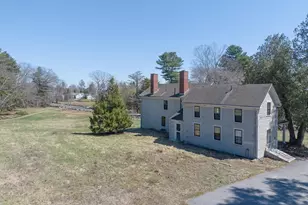 131 Wellesley St, Weston, MA 02493 - Photo 4