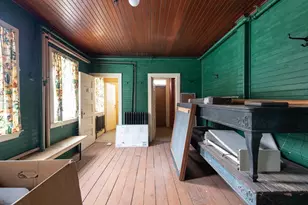 135 Wellesley St, Weston, MA 02493 - Photo 36