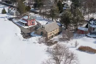 135 Wellesley St, Weston, MA 02493 - Photo 8