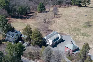 135 Wellesley St, Weston, MA 02493 - Photo 4