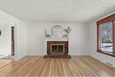 14 Little Tree Ln, Bellingham, MA 02019 - Photo 10