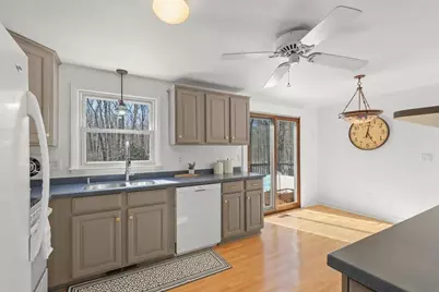 14 Little Tree Ln, Bellingham, MA 02019 - Photo 16