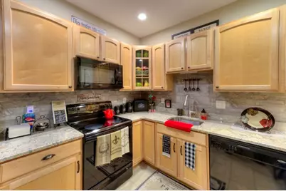 215 Mill St #113, Worcester, MA 01602 - Photo 4