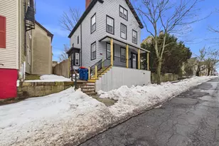 154 Maxfield St, New Bedford, MA 02740 - Photo 2