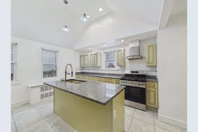 154 Maxfield St, New Bedford, MA 02740 - Photo 14