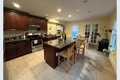 27 Essex St #2, Cambridge, MA 02139 - Photo 2