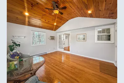 10 Thoreau Rd, Northborough, MA 01532 - Photo 22