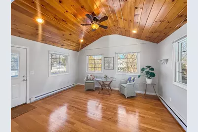 10 Thoreau Rd, Northborough, MA 01532 - Photo 20