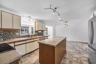 88 Basil Rd, Chicopee, MA 01020 - Photo 8