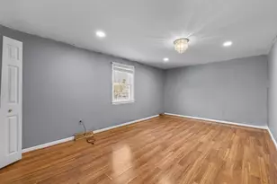 223 Warren St, Randolph, MA 02368 - Photo 12