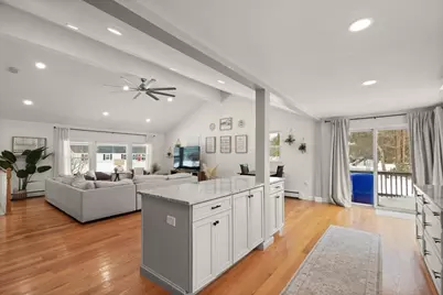 20 Walker Rd, Beverly, MA 01915 - Photo 8