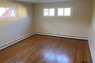 47 Summer St, Northampton, MA 01060 - Photo 6