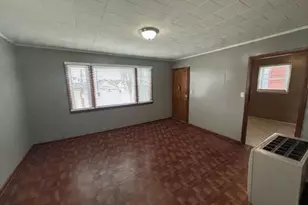 207 Morgan St, Fall River, MA 02721 - Photo 4