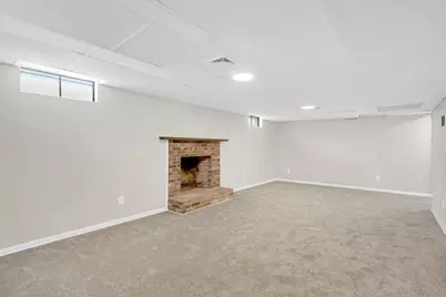 59 Lawrence Dr, Longmeadow, MA 01106 - Photo 32