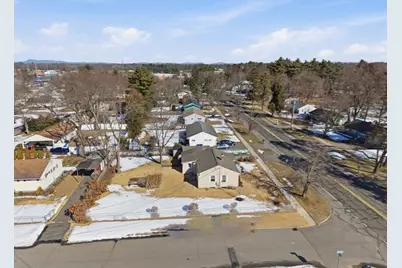 744 Bradley Rd, Springfield, MA 01109 - Photo 38