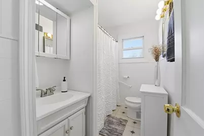 744 Bradley Rd, Springfield, MA 01109 - Photo 24