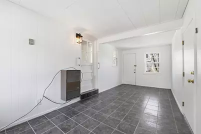 744 Bradley Rd, Springfield, MA 01109 - Photo 36