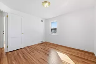 744 Bradley Rd, Springfield, MA 01109 - Photo 22