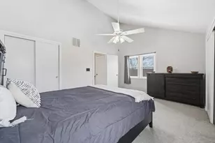 8 Russell Dr, Salem, MA 01970 - Photo 26