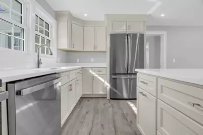 95 Lisa Ann Dr, Bellingham, MA 02019 - Photo 10