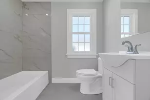 95 Lisa Ann Dr, Bellingham, MA 02019 - Photo 12